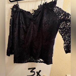 Never worn 3x Lace Crop Top
